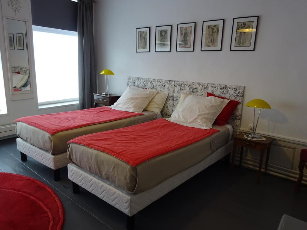 Chambres D'Hotes Les Capucins Bergues Exterior photo